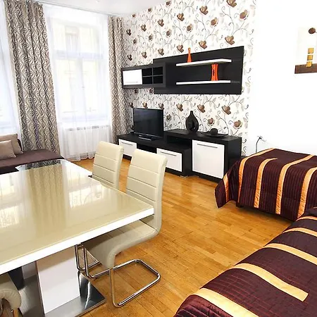 Taurus 4 Apartament *